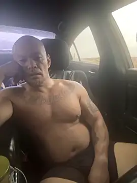 EatMyCake831 online show from 09.29.25