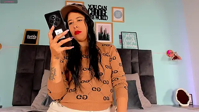 DulceAurora   online show from 03.14.25