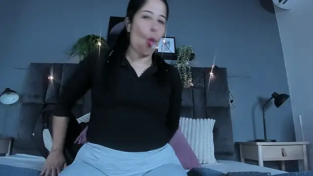DulceAurora   online show from 05.29.26