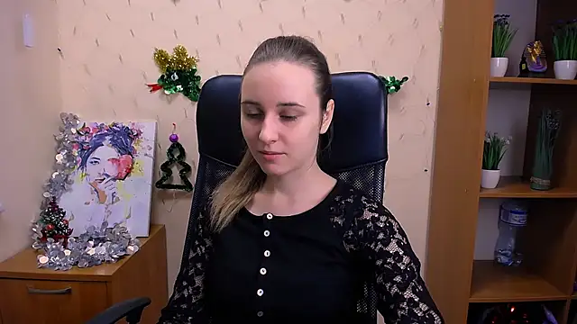 Snapshot of _Nicole_new chatting on 12.21.24 Nicole new online show from 12.21.24