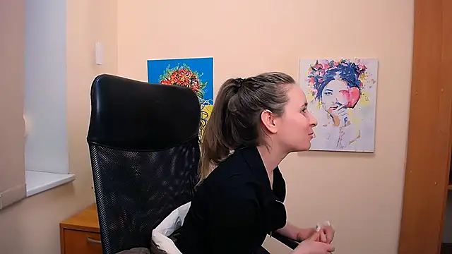 Snapshot of _Nicole_new chatting on 03.14.25 Nicole new online show from 03.14.25