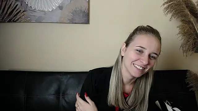 Snapshot of _Nicole_new chatting on 11.01.25 Nicole new online show from 11.01.25