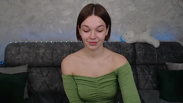 Snapshot of DanaLoved chatting on 03.23.25 DanaLoved online show from 03.23.25