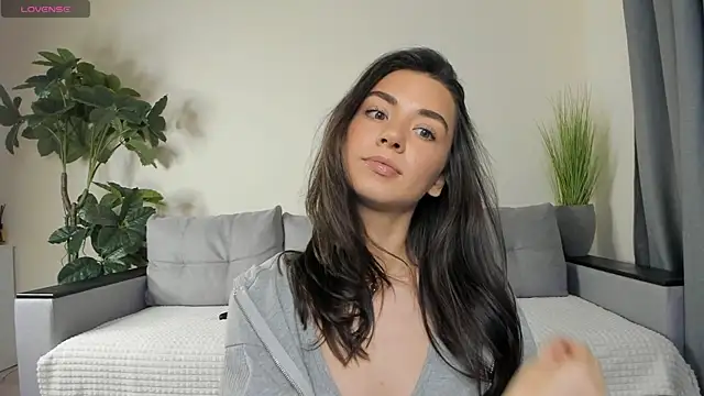 NicoleLuv online show from 12.19.24