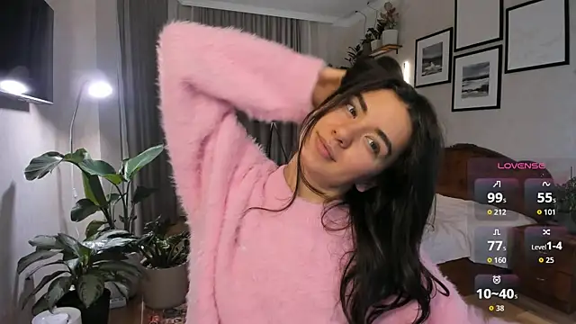 NicoleLuv online show from 12.22.25