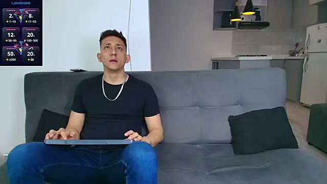 Snapshot of Maykol_Victoriasr chatting on 02.07.25 Maykol Victoriasr online show from 02.07.25