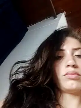 aurelialux online show from 02.22.25