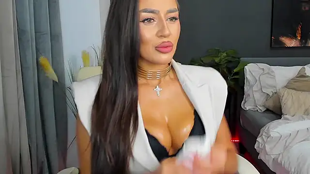 Sonia  Rey online show from 10.03.25