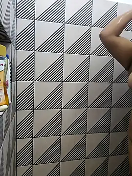 Snapshot of EmpaticBolillo chatting on 10.12.25 EmpaticBolillo online show from 10.12.25