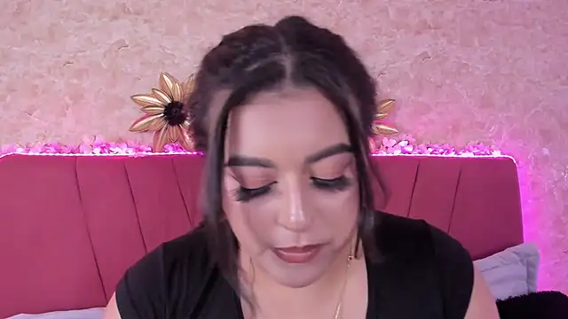 LorenaStevens online show from 01.22.25