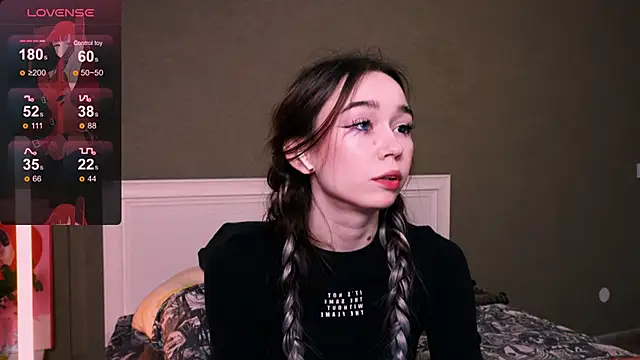 Kimiko   online show from 10.18.25