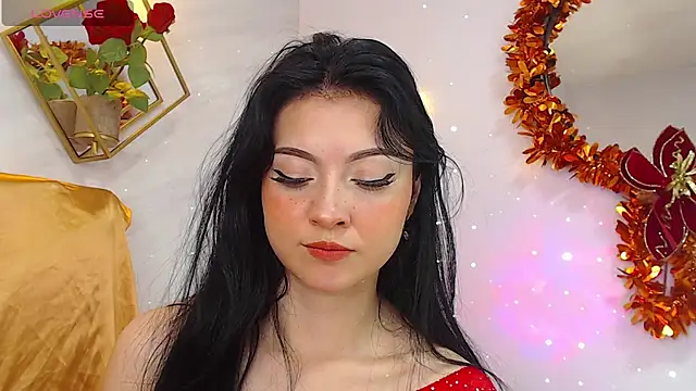 Snapshot of _Rouse_v chatting on 01.04.25 Rouse v online show from 01.04.25