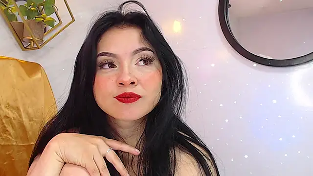 Snapshot of _Rouse_v chatting on 01.07.25 Rouse v online show from 01.07.25