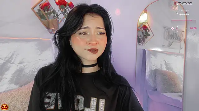 Snapshot of _Rouse_v chatting on 10.20.25 Rouse v online show from 10.20.25