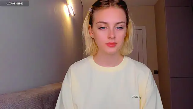 pretty girlnextdoor online show from 12.07.24