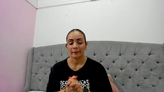 Valesskahall online show from 12.15.25