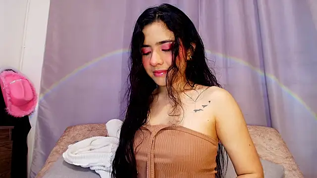 adara johnson   online show from 10.24.25