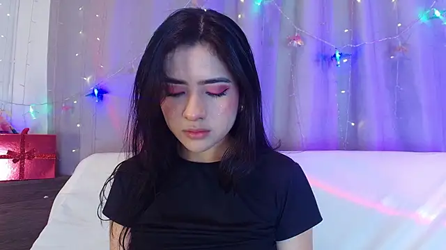 Snapshot of adara_johnson__ chatting on 02.12.26 adara johnson online show from 02.12.26