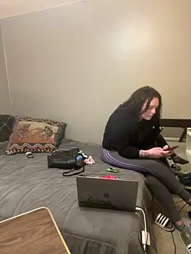 Snapshot of BigJohnson06 chatting on 12.29.24 BigJohnson06 online show from 12.29.24