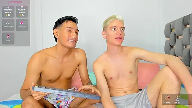 Snapshot of EAT_TWINKS chatting on 12.28.24 EAT TWINKS online show from 12.28.24