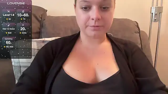 NaughtyWifeUK online show from 10.10.25