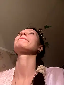 Starry Siren online show from 12.04.25