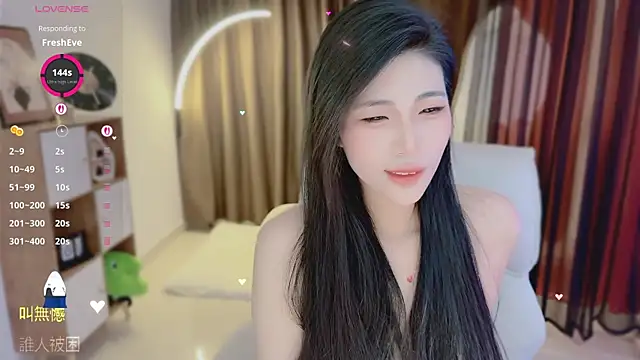 Snapshot of Vaidurya-Yolo chatting on 06.03.26 Vaidurya-Yolo online show from 06.03.26