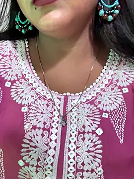 Ayesha mahi online show from 09.29.25