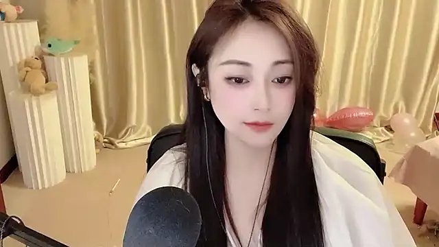 Daisy-77 online show from 02.05.25