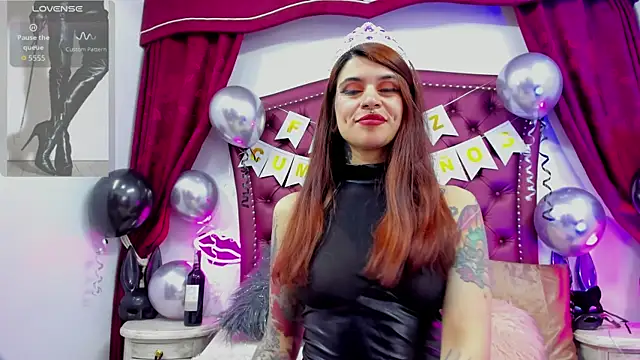 Snapshot of Maddissonlove chatting on 09.10.25 Maddissonlove online show from 09.10.25