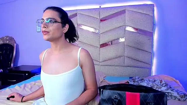 Snapshot of Eterea_blow chatting on 02.22.25 Eterea blow online show from 02.22.25