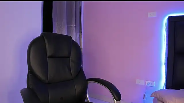 Snapshot of Eterea_blow chatting on 02.26.25 Eterea blow online show from 02.26.25