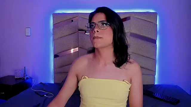 Snapshot of Eterea_blow chatting on 03.12.25 Eterea blow online show from 03.12.25