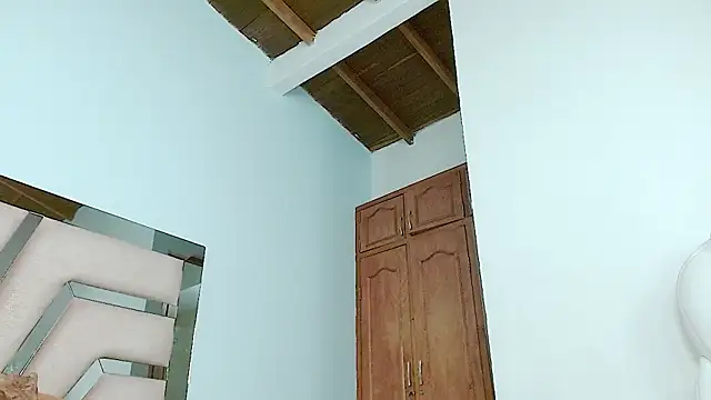 cintia hills online show from 02.08.25