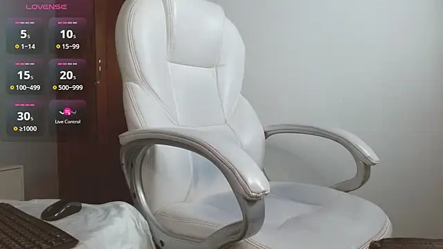 cintia hills online show from 03.05.25