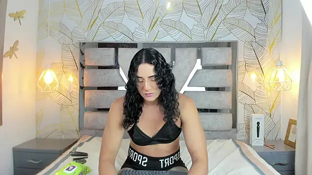 Snapshot of Alison_Chan_ chatting on 04.15.26 Alison Chan online show from 04.15.26