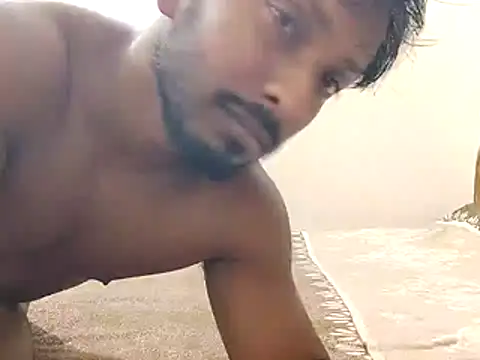 HunkyAriyan online show from 07.22.26