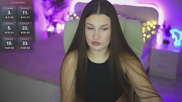 OneLaya online show from 09.15.25