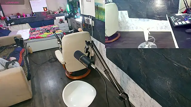 Doggyray44 online show from 12.20.24