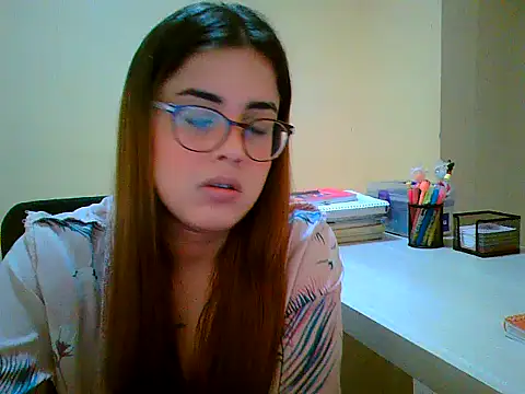 maliamiller online show from 10.10.25