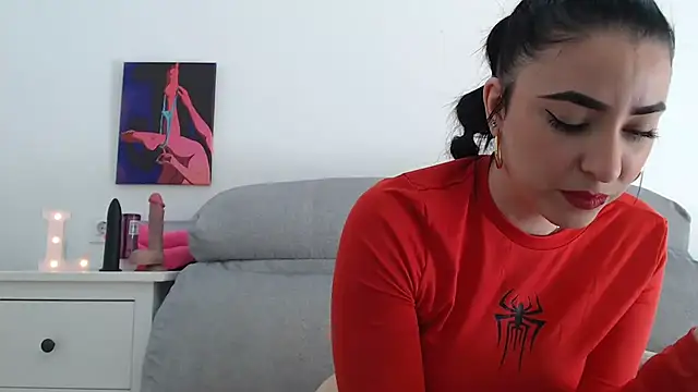 leilacam25 online show from 11.23.25