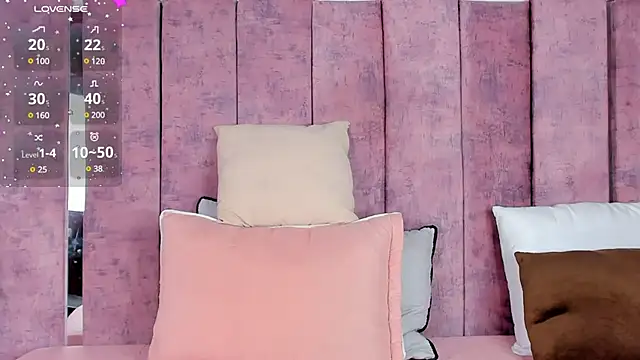 AshlieRoberts online show from 01.26.25