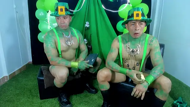 Snapshot of AndyandFran chatting on 03.18.25 AndyandFran online show from 03.18.25