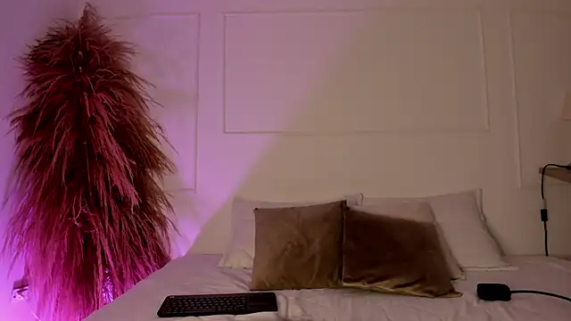  ashleymiller online show from 02.14.25