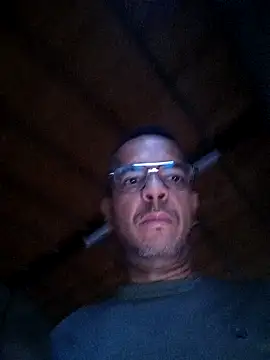 Snapshot of latinmartin73 chatting on 03.22.25 latinmartin73 online show from 03.22.25