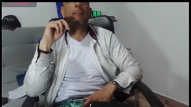 latinmartin73 online show from 03.26.26