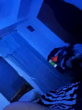 jovenestraviesos online show from 03.19.25