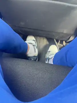 jovenestraviesos online show from 02.16.26