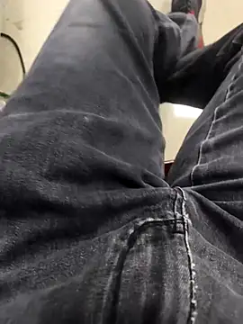 huzi518 online show from 10.13.25