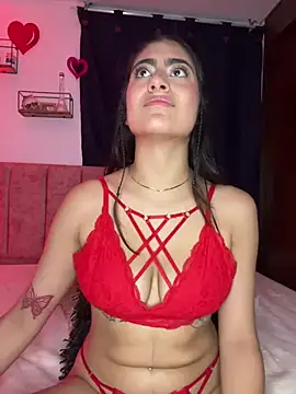 Snapshot of miakhalifaaa_ chatting on 02.14.25 miakhalifaaa online show from 02.14.25